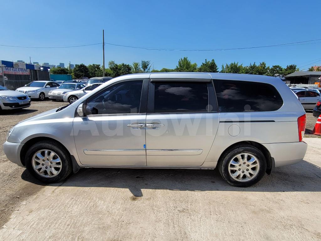 2010 KIA GRAND CARNIVAL SEDONA 12SEATS REAR CAM AUTO - 8