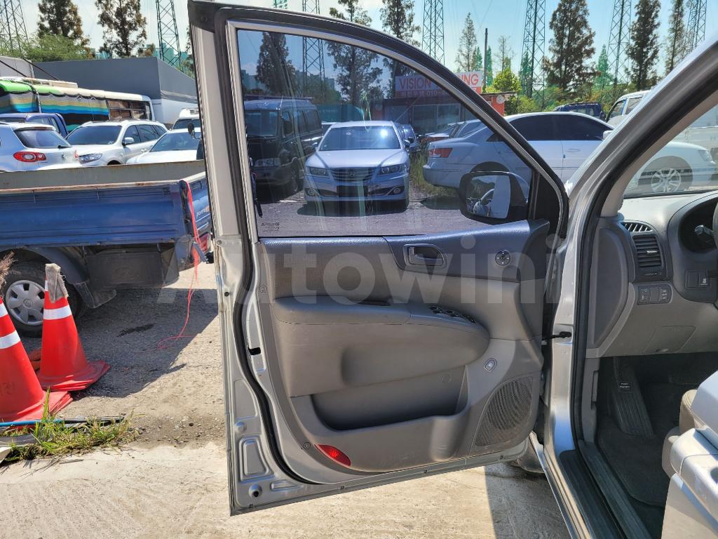 2010 KIA GRAND CARNIVAL SEDONA 12SEATS REAR CAM AUTO - 10