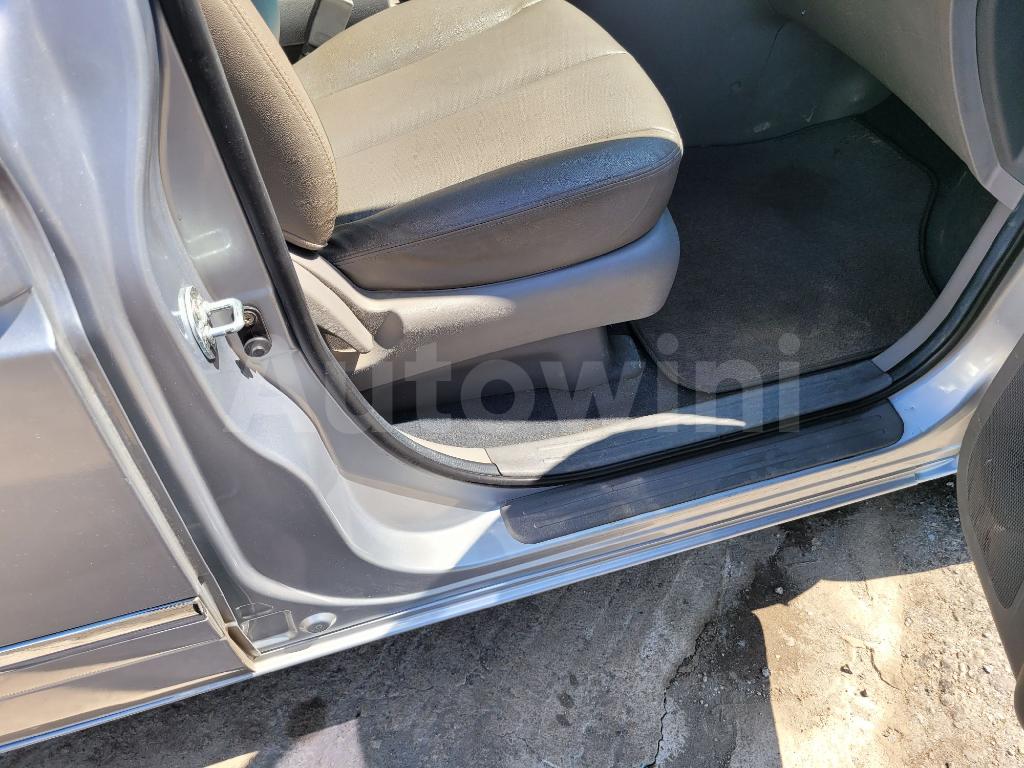 2010 KIA GRAND CARNIVAL SEDONA 12SEATS REAR CAM AUTO - 22