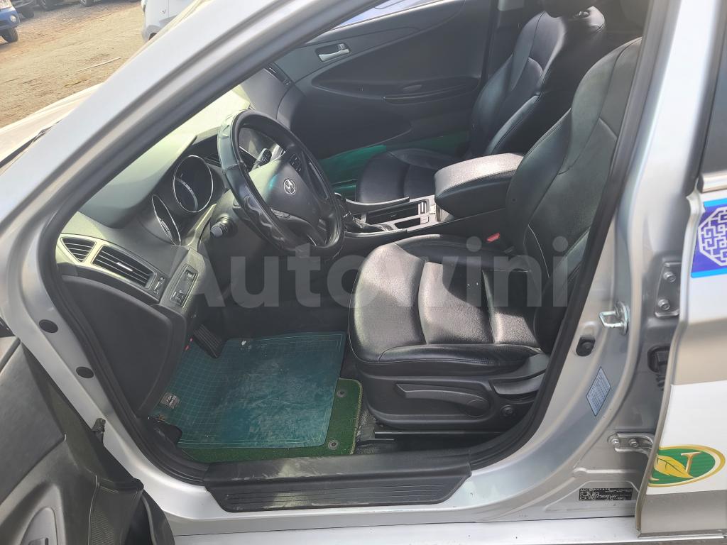 2013 HYUNDAI YF SONATA LPG TAXI - 18
