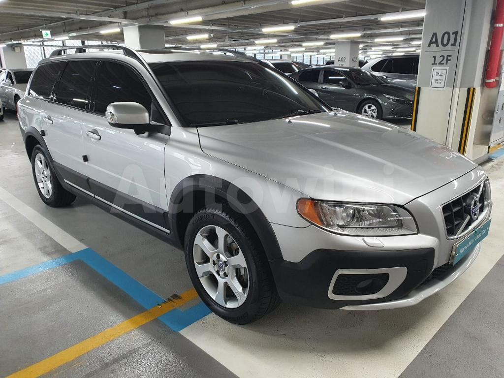 2010 VOLVO XC70 D5 3TH GEN//S.KEY NAVI SUNROOF - 8
