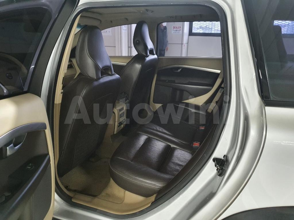 2010 VOLVO XC70 D5 3TH GEN//S.KEY NAVI SUNROOF - 25