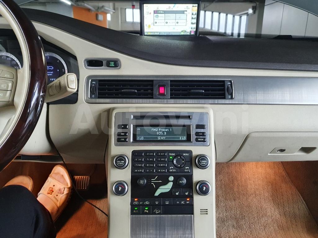 2010 VOLVO XC70 D5 3TH GEN//S.KEY NAVI SUNROOF - 33
