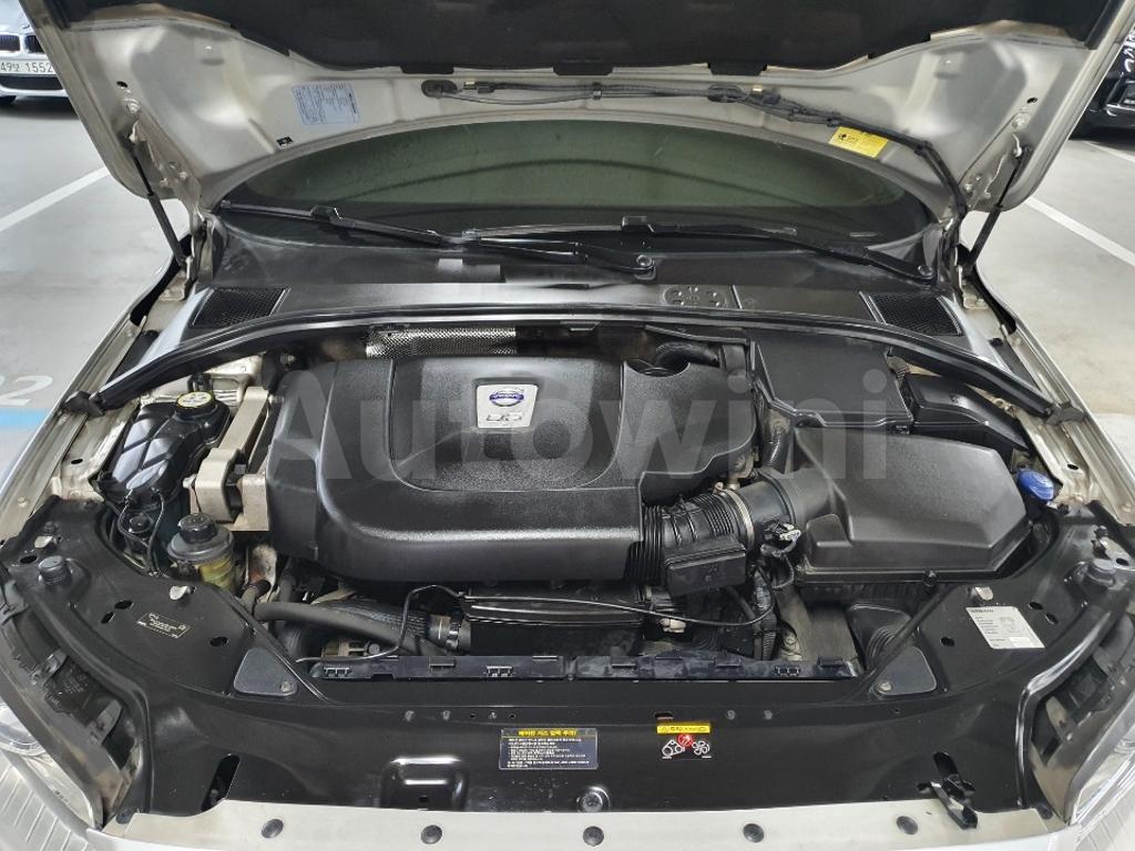 2010 VOLVO XC70 D5 3TH GEN//S.KEY NAVI SUNROOF - 14