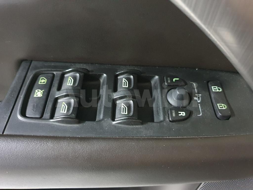 2010 VOLVO XC70 D5 3TH GEN//S.KEY NAVI SUNROOF - 38