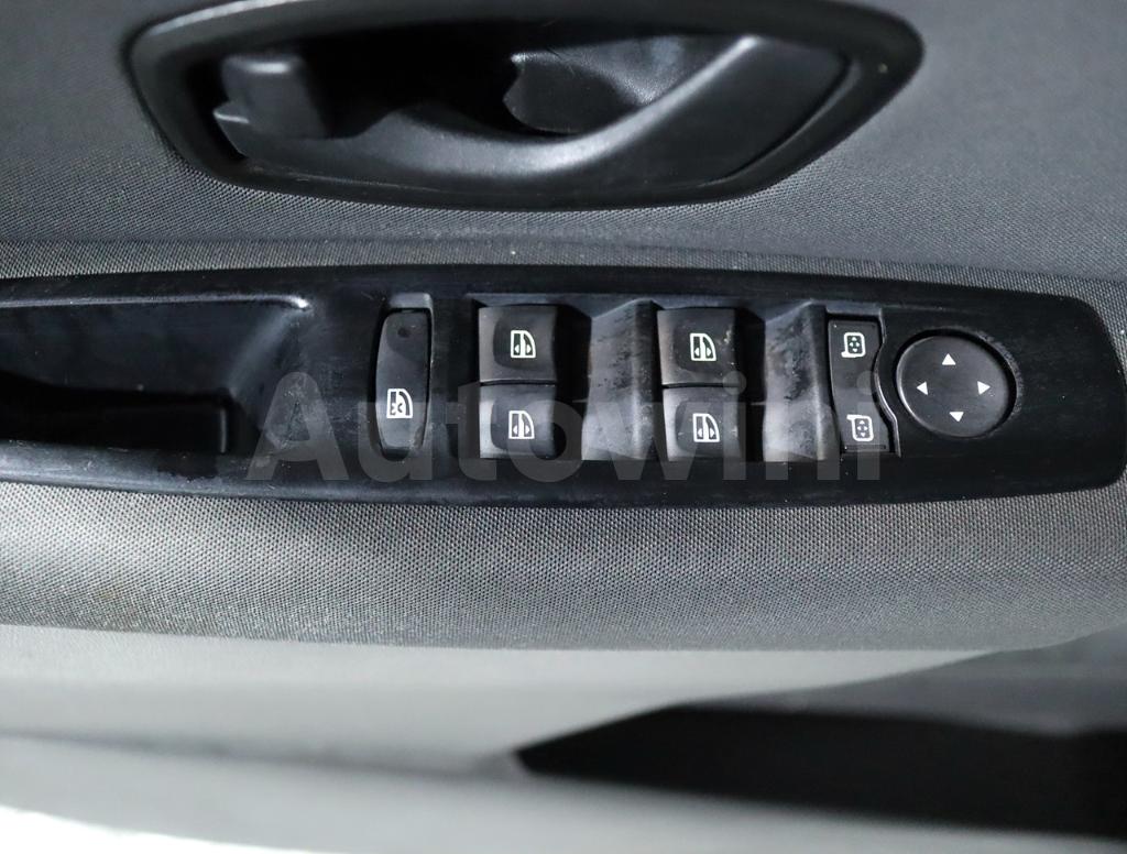 2011 RENAULT SAMSUNG  SM3 LE / AUTO - 31