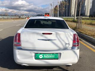2C3CCAPG6DH603392 2013 CHRYSLER  300C ◈P.SUNROOF+S.KEY+R.SEN◈-5