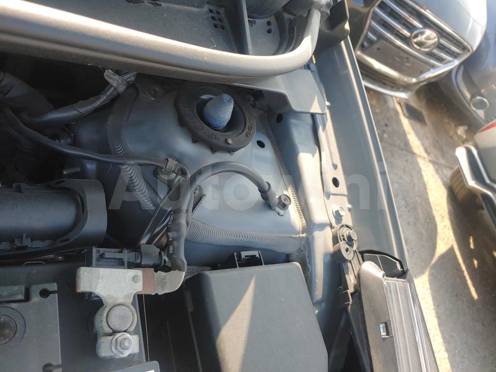 2019 HYUNDAI ACCENT  1 - 39