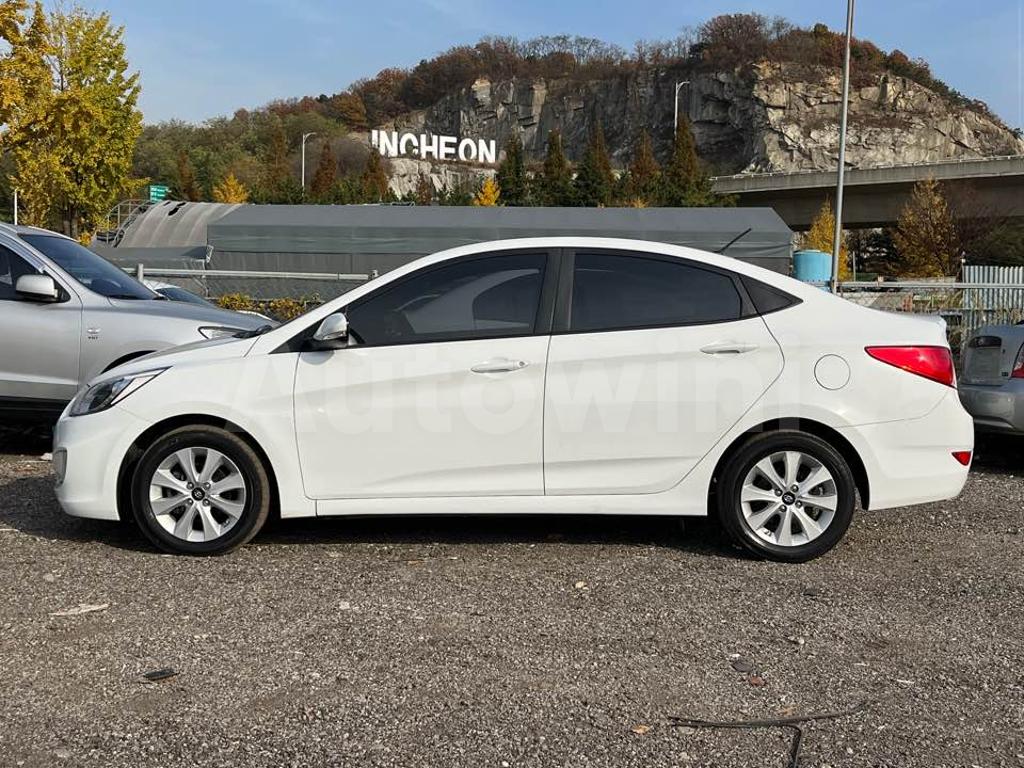 KMHCT41UGHU235687 2017 HYUNDAI ACCENT  1.6 VGT ABS/VDC LEATHER SEAT-2