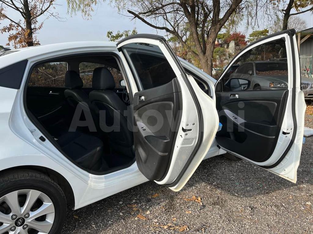 2017 HYUNDAI ACCENT  1.6 VGT ABS/VDC LEATHER SEAT - 33