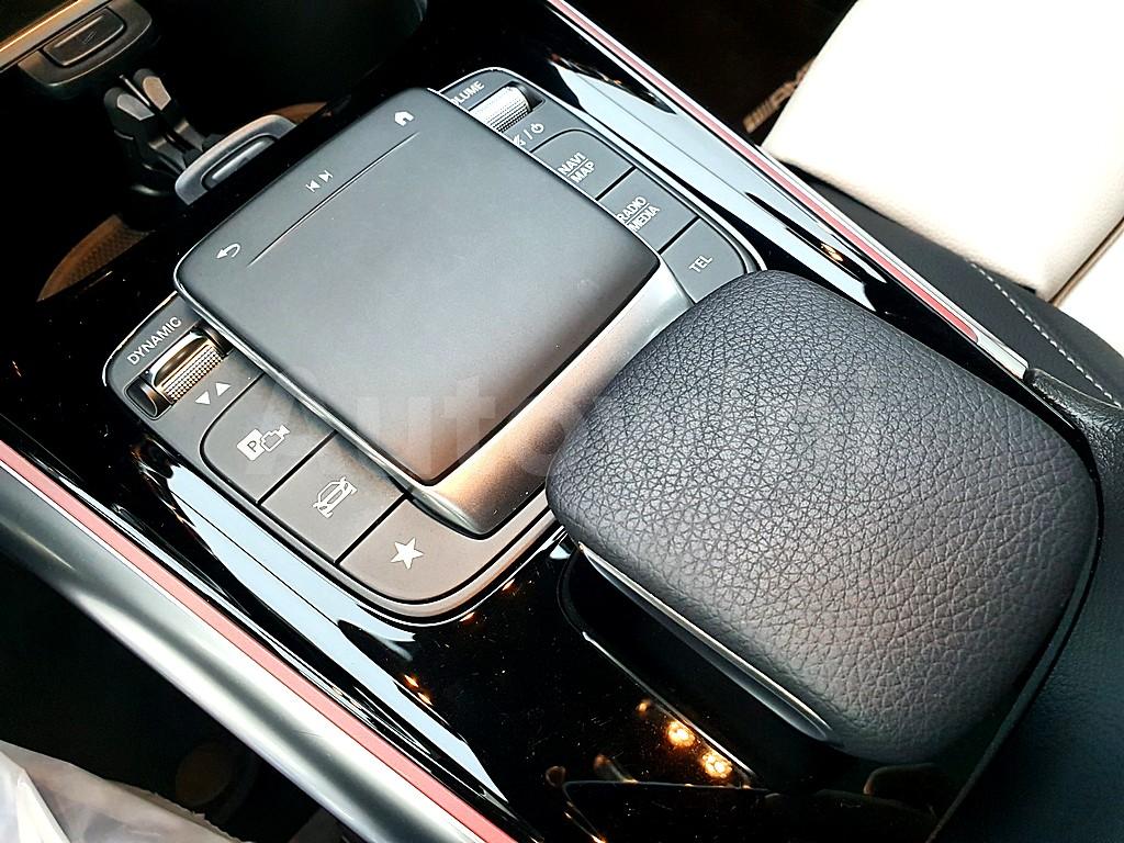 2021 MERCEDES BENZ GLA-CLASS GLA250 4매틱 - 14