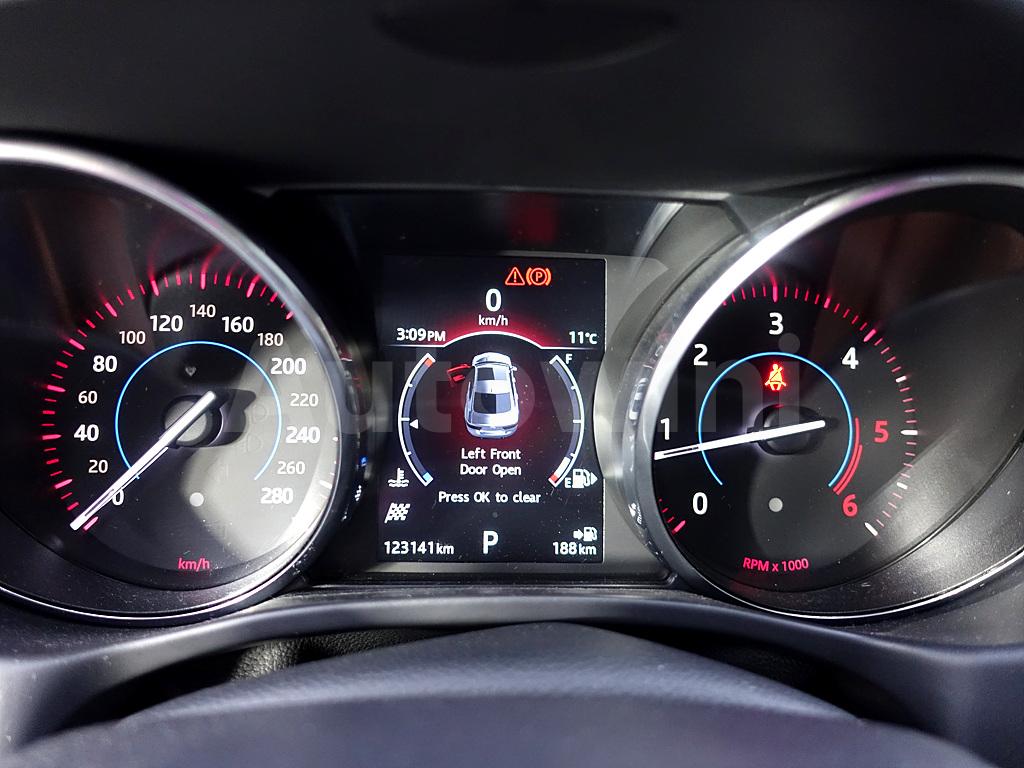 2017 JAGUAR XE 20D AWD - 7