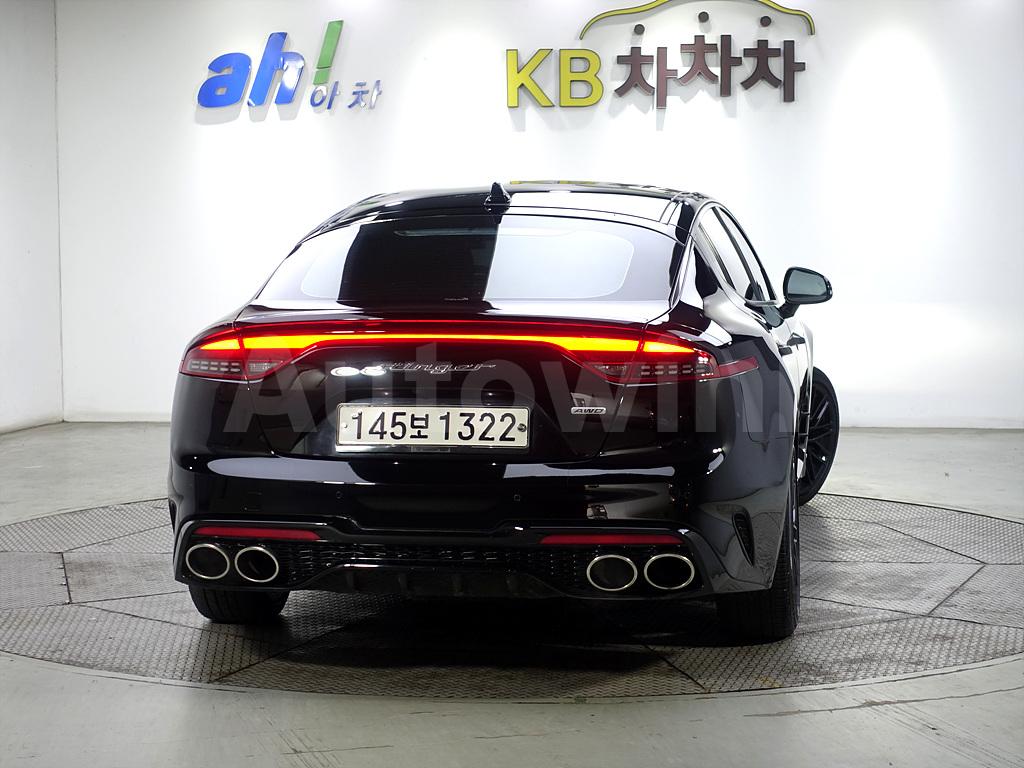 KNAE351ADLS079269 2020 KIA STINGER AWD PLATINUM-2