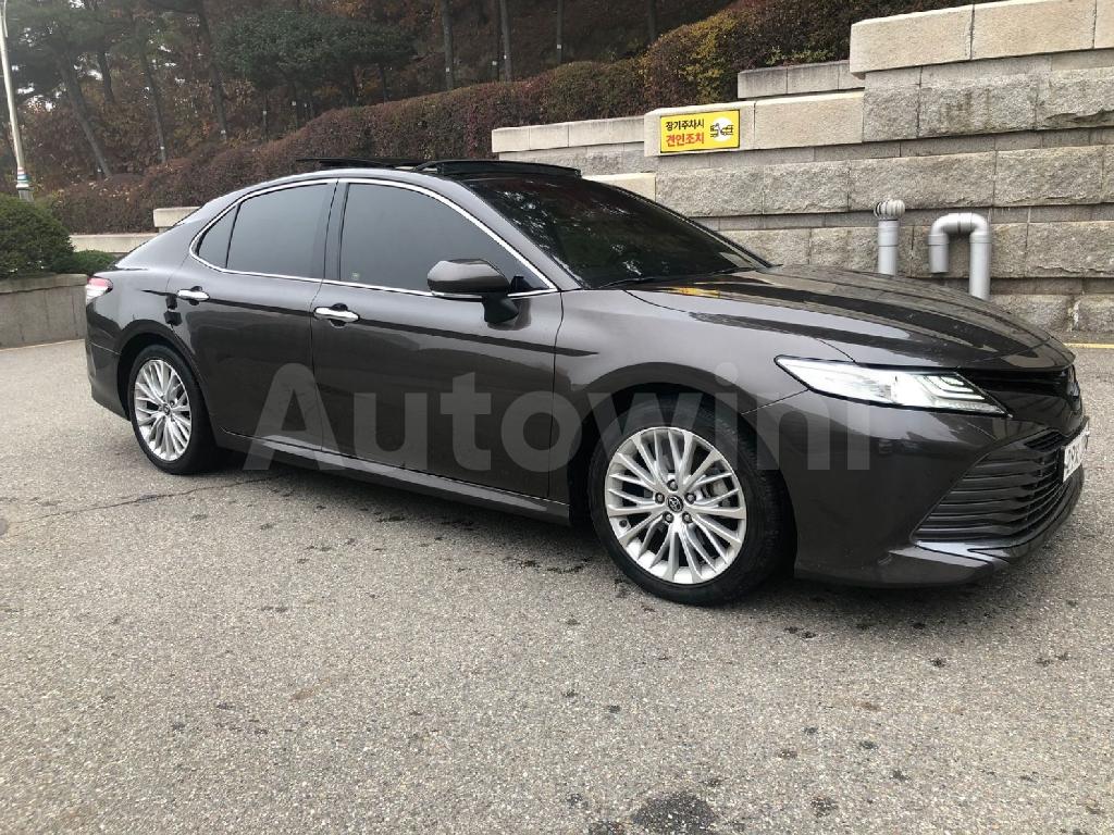 JTNB11HK4J3043897 2018 TOYOTA  CAMRY XLE FULL JAPAN-1