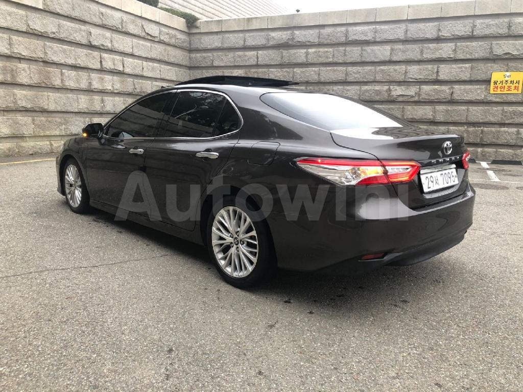 JTNB11HK4J3043897 2018 TOYOTA  CAMRY XLE FULL JAPAN-4