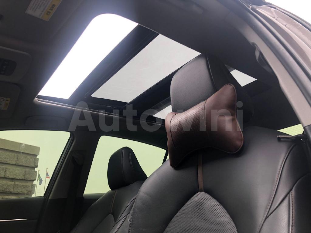 2018 TOYOTA  CAMRY XLE FULL JAPAN - 18