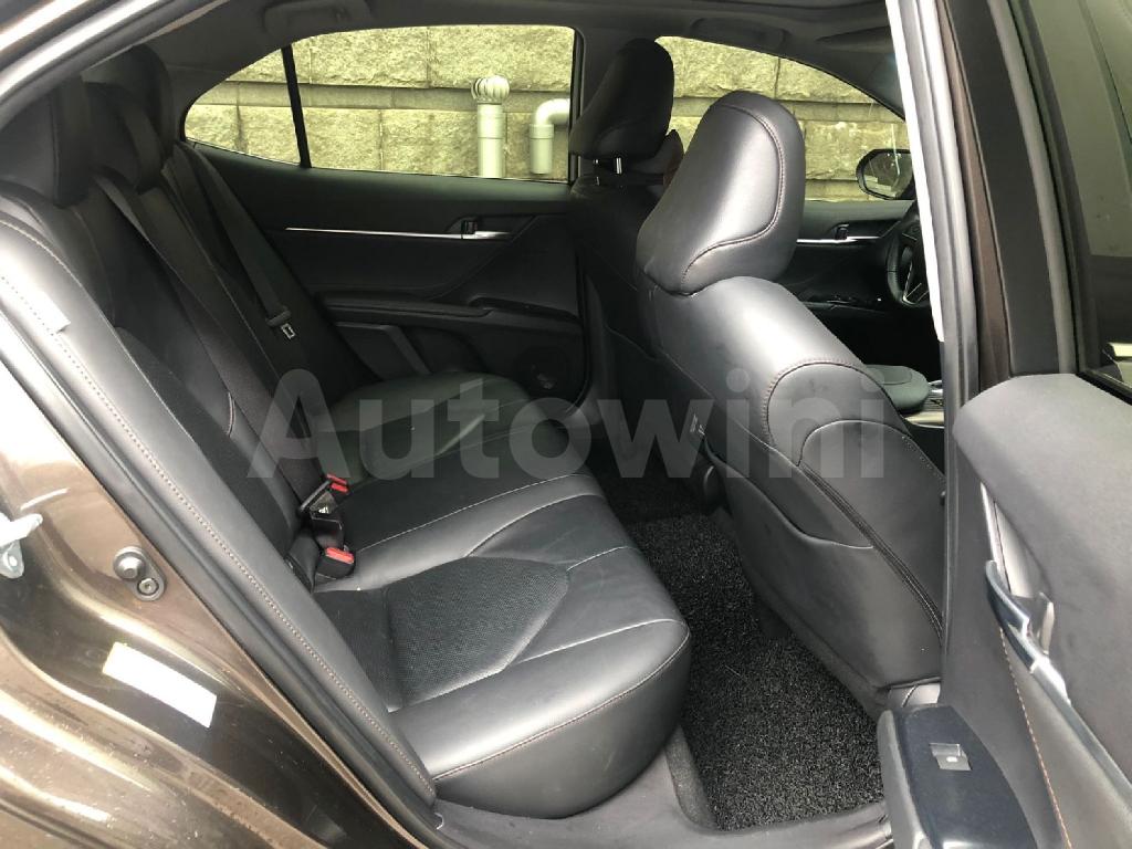 2018 TOYOTA  CAMRY XLE FULL JAPAN - 21