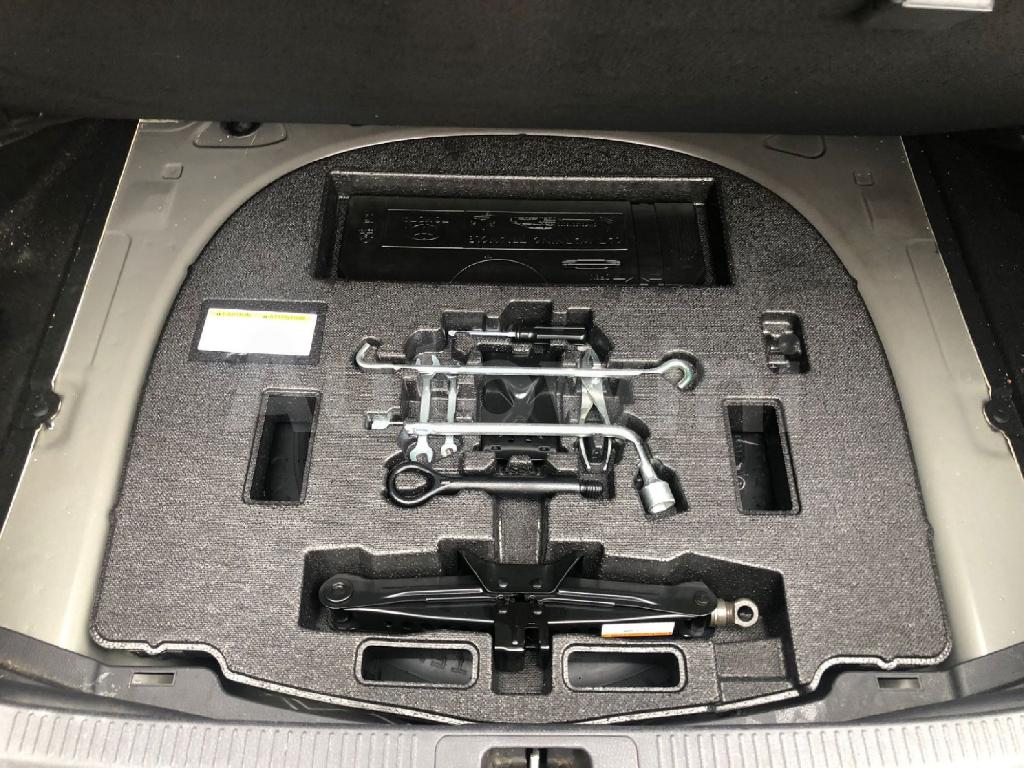 2018 TOYOTA  CAMRY XLE FULL JAPAN - 26