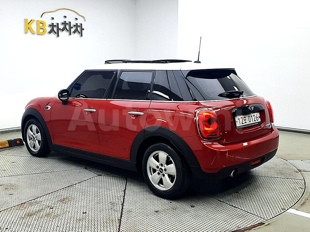 WMWXT3107G2C96235 2016 MINI COOPER D 15 5-DOOR MID 3RD GENERATION-3