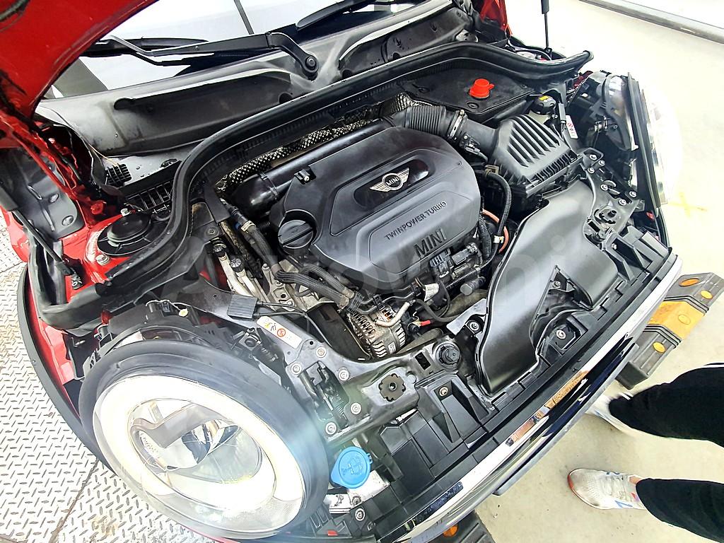 WMWXT3107G2C96235 2016 MINI COOPER D 15 5-DOOR MID 3RD GENERATION-5