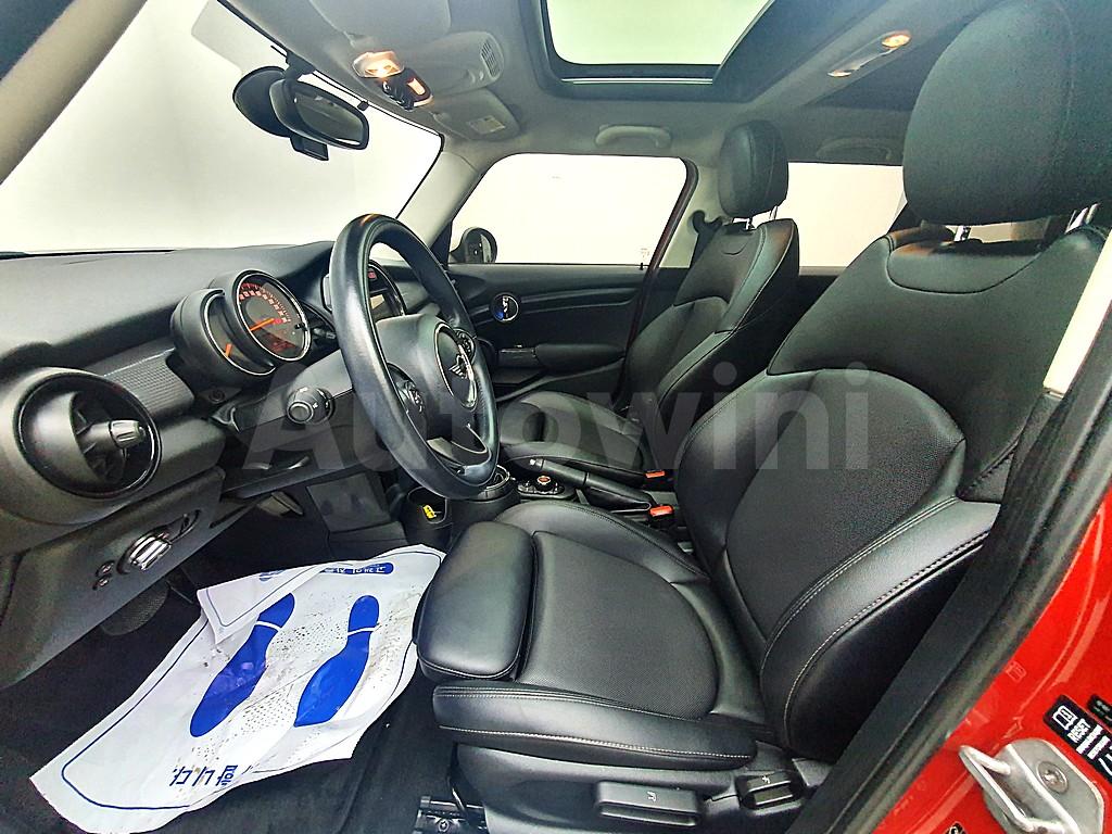 2016 MINI COOPER D 15 5-DOOR MID 3RD GENERATION - 9
