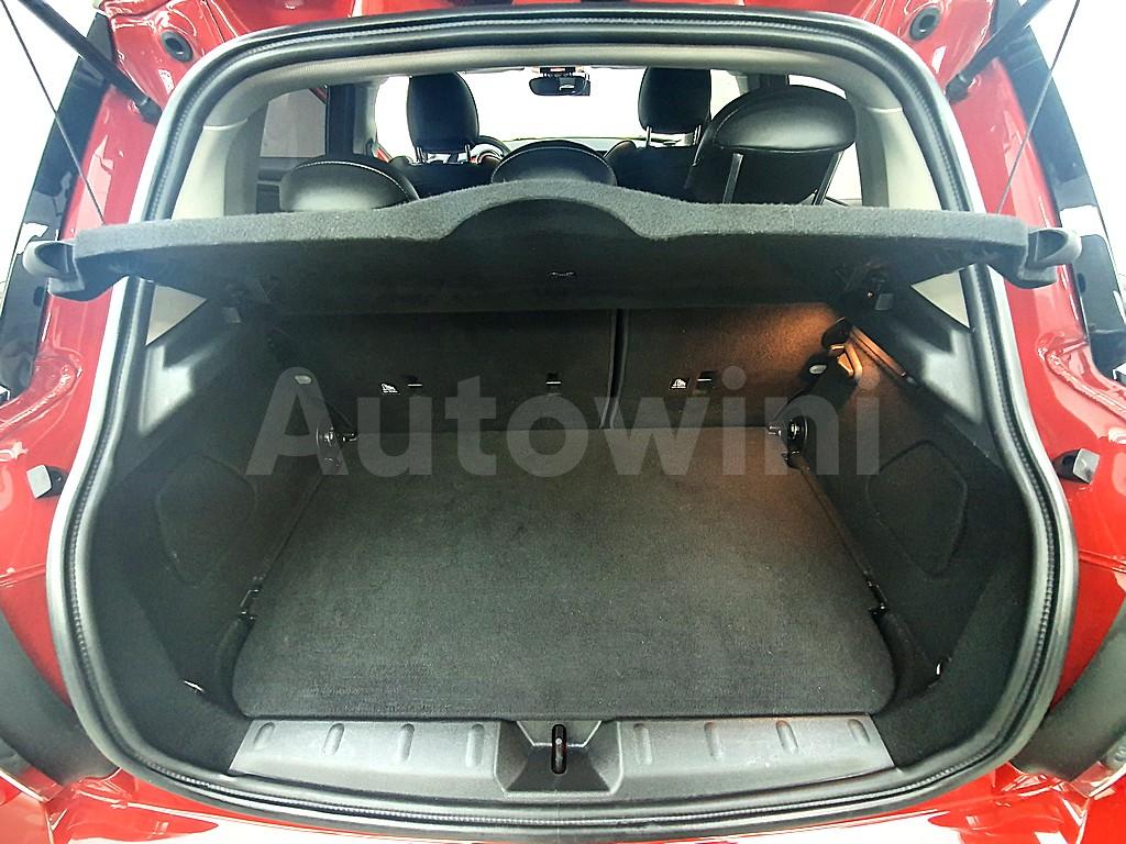 2016 MINI COOPER D 15 5-DOOR MID 3RD GENERATION - 17