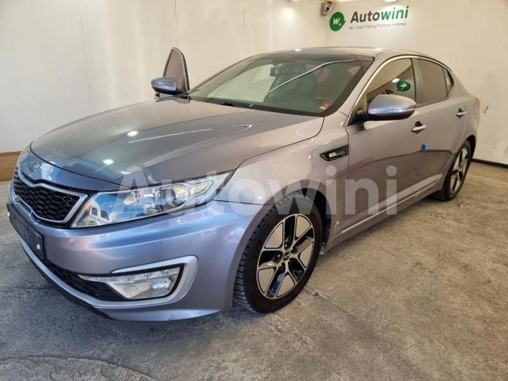 JNAGN41CBCA004472 2012 KIA K5 HYBRID OPTIMA GASOLIN NAVI REAR CAMERA-2
