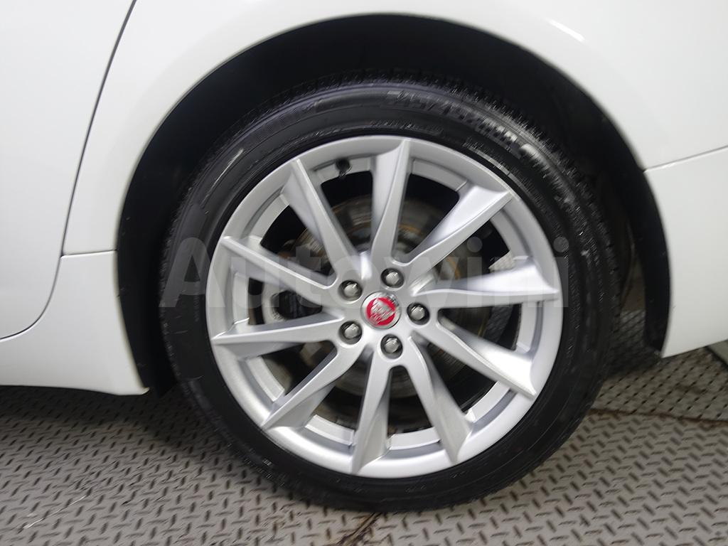 2014 JAGUAR XF GTDI - 20