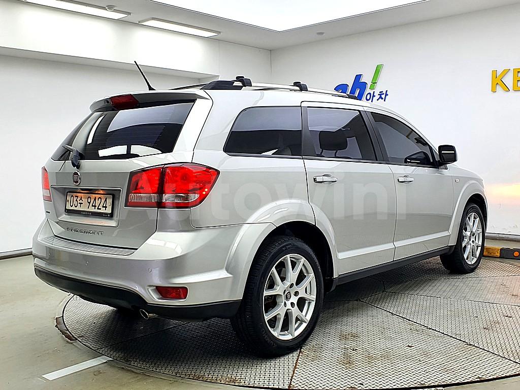 3C4PFBBY1DT527839 2013 FIAT FREEMONT AWD-2