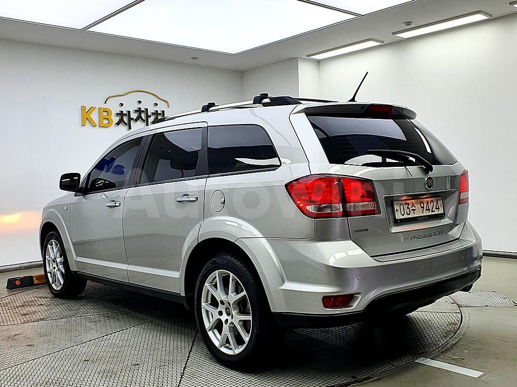 3C4PFBBY1DT527839 2013 FIAT FREEMONT AWD-3