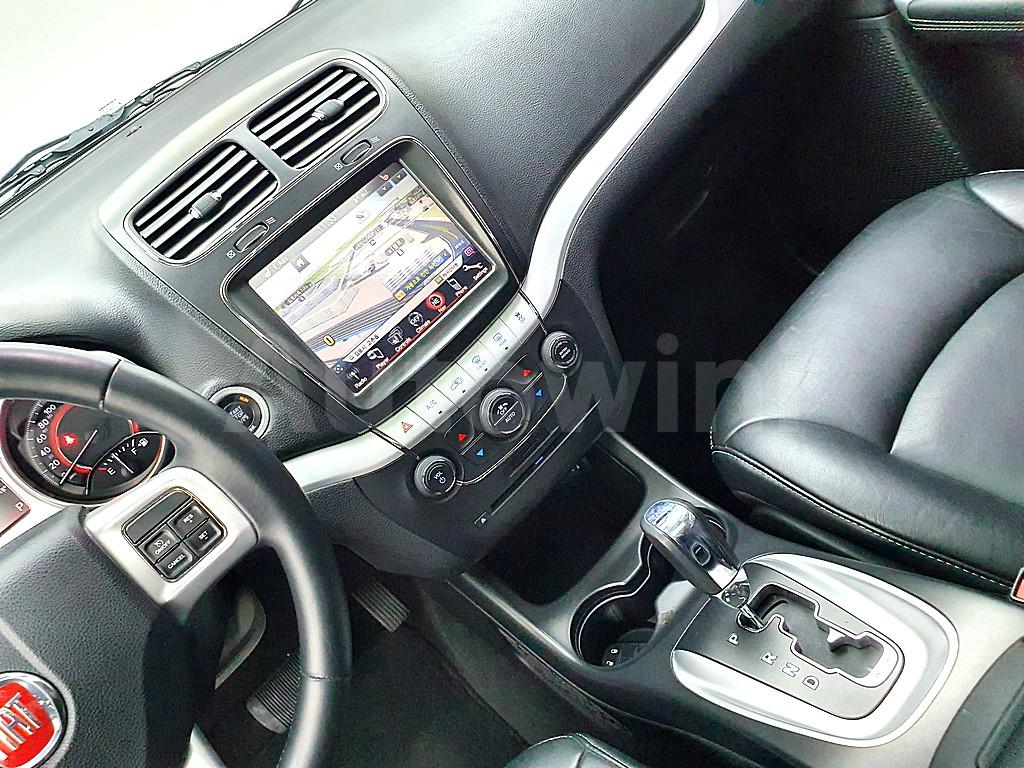 2013 FIAT FREEMONT AWD - 12