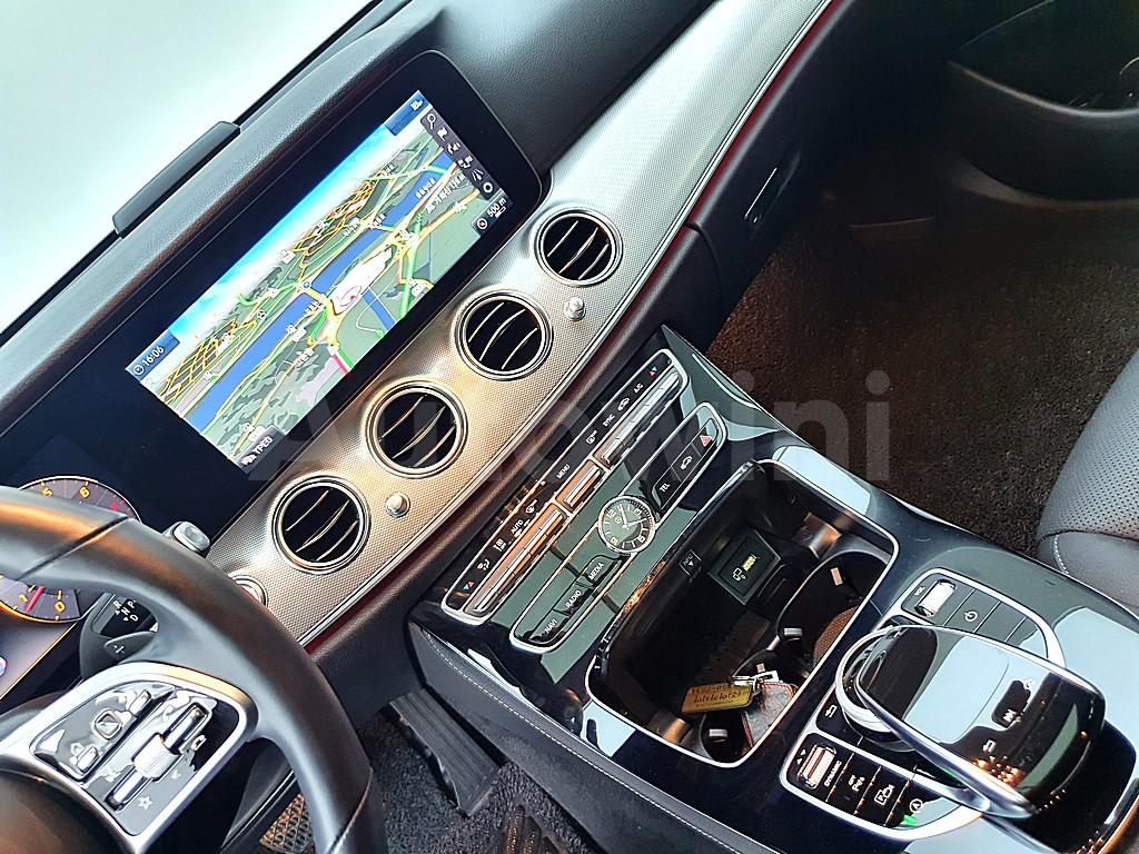 2019 MERCEDES BENZ E CLASS E300 AMG LINE - 11