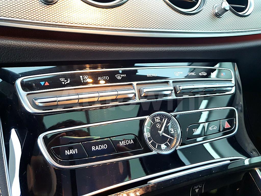 2019 MERCEDES BENZ E CLASS E300 AMG LINE - 12