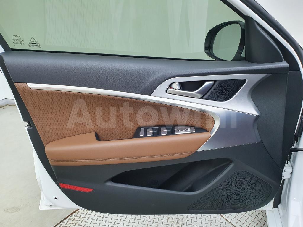 2020 GENESIS G70 2.0T 2WD ELITE - 8