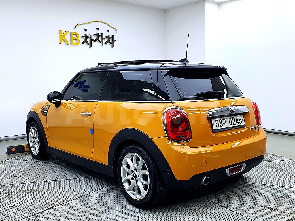 WMWXN310XG3B43241 2016 MINI COOPER D 1.5 3 DOOR HIGH-3