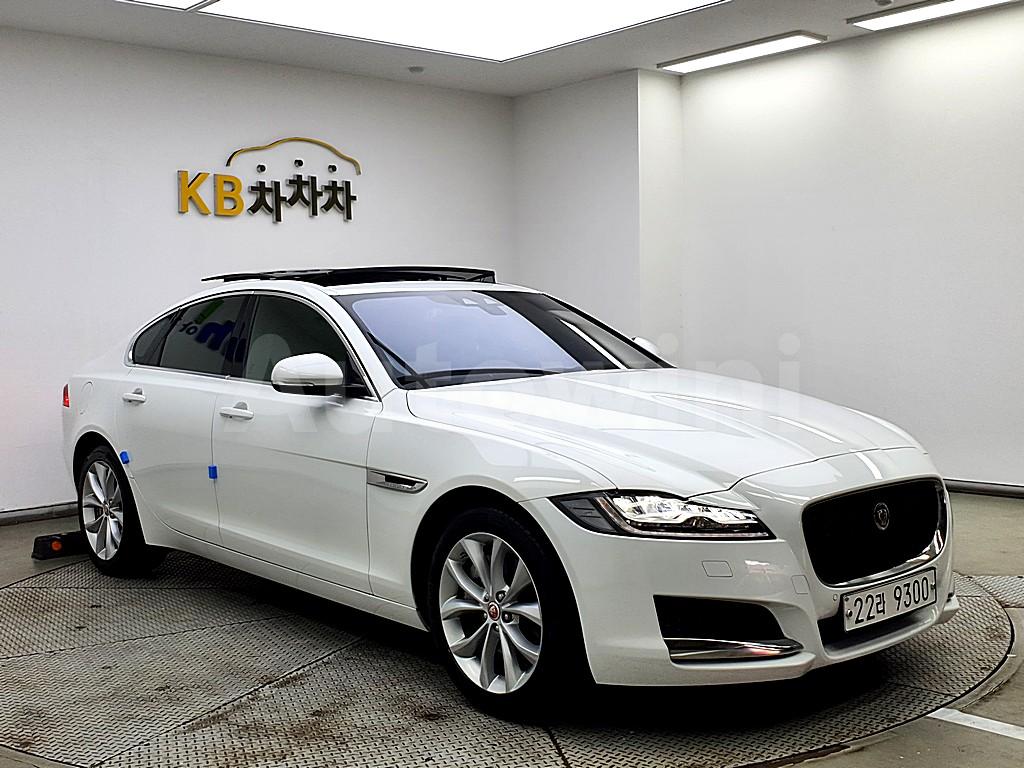 SAJBB4BX7KCY73543 2019 JAGUAR XF 2.5T PORTFOLIO X260-1