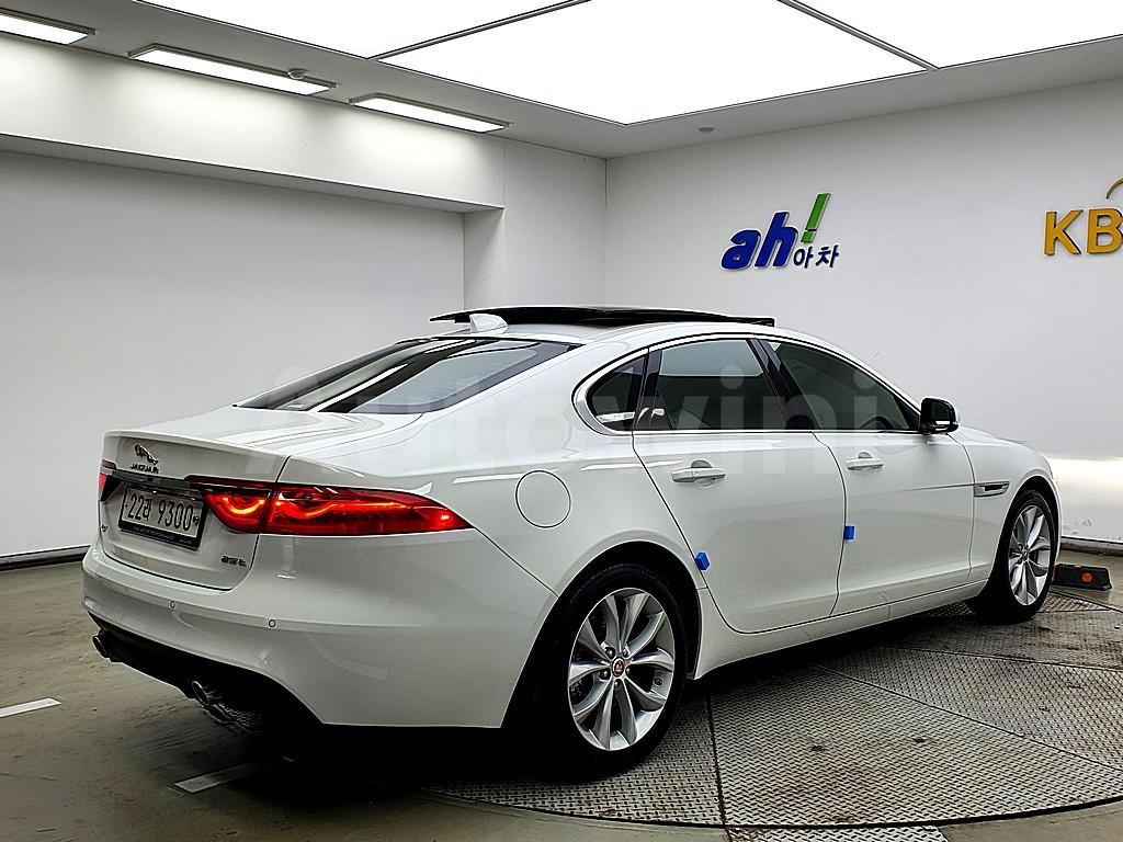 SAJBB4BX7KCY73543 2019 JAGUAR XF 2.5T PORTFOLIO X260-2