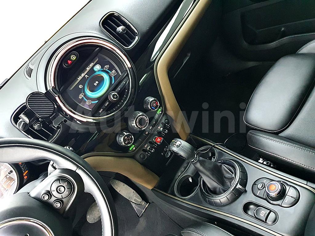 2017 MINI COOPER D ALL4 - 11