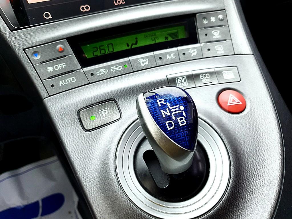 2014 TOYOTA PRIUS 1.8 HYBRID E - 15