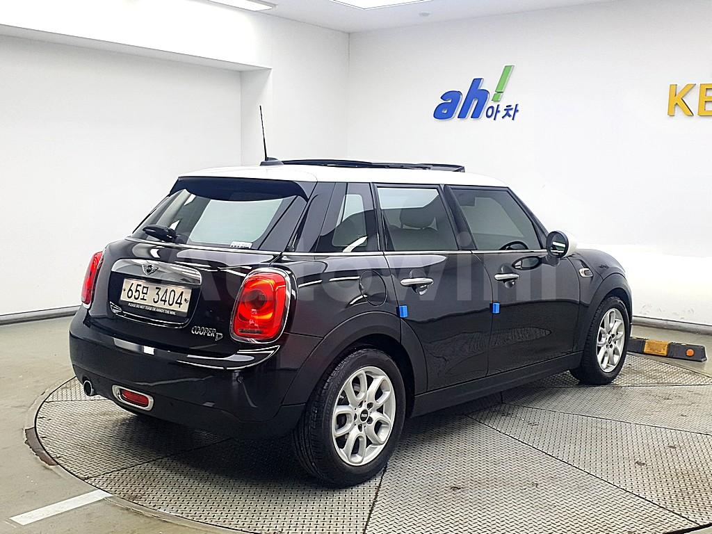 WMWXT310XG2C94320 2016 MINI COOPER D 1.5 5 DOOR HIGH 3RD GEN-2