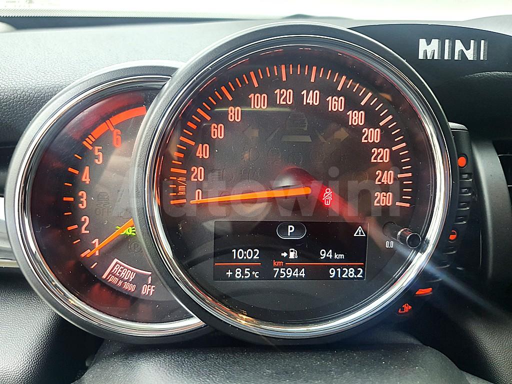2016 MINI COOPER D 1.5 5 DOOR HIGH 3RD GEN - 7