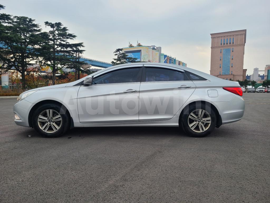 KMHEC41LBEA636110 2014 HYUNDAI YF SONATA LPI PRIVATE TAXI AIRBA ABS-2