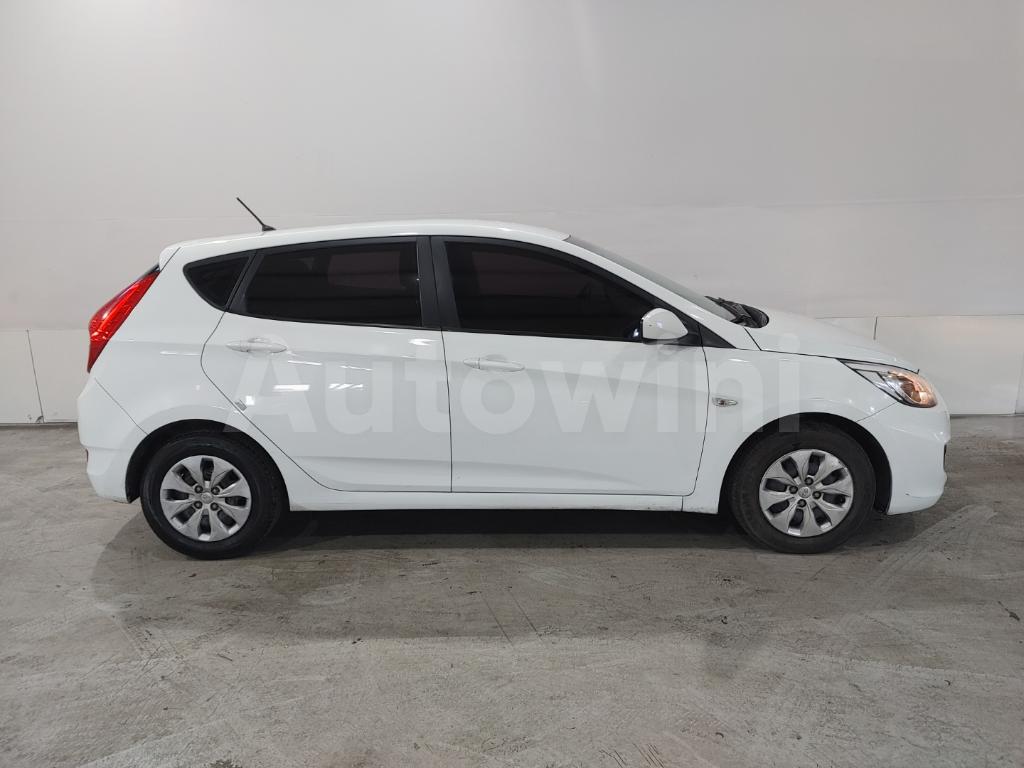 KMHCS51UAHU309729 2017 HYUNDAI ACCENT  MANEUAL/ 5 SEATES /ABS-3