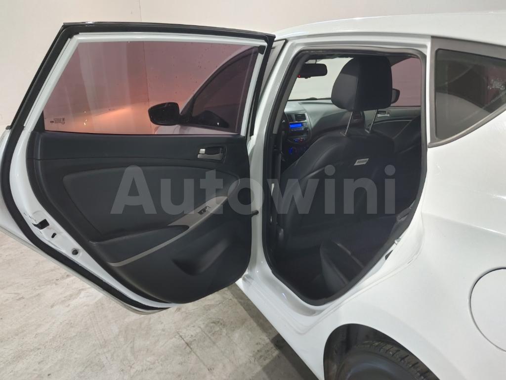 2017 HYUNDAI ACCENT  MANEUAL/ 5 SEATES /ABS - 14