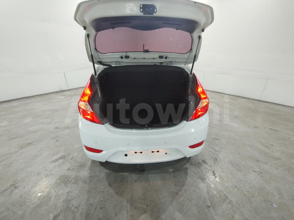 2017 HYUNDAI ACCENT  MANEUAL/ 5 SEATES /ABS - 16