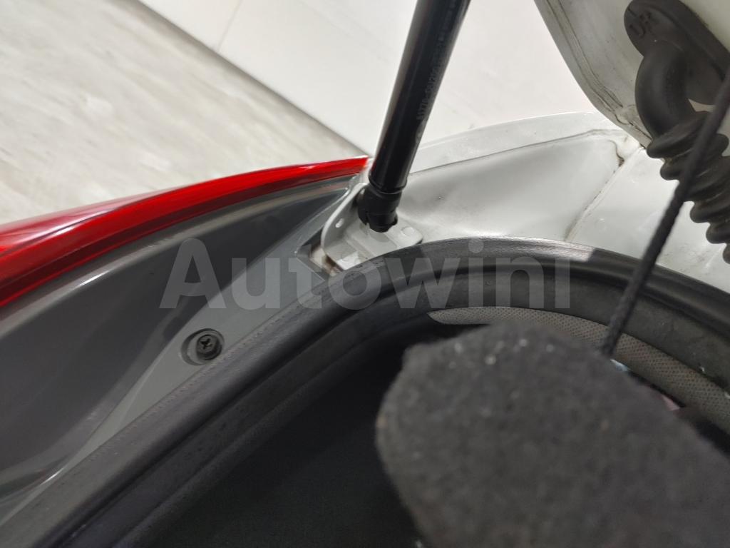2017 HYUNDAI ACCENT  MANEUAL/ 5 SEATES /ABS - 18