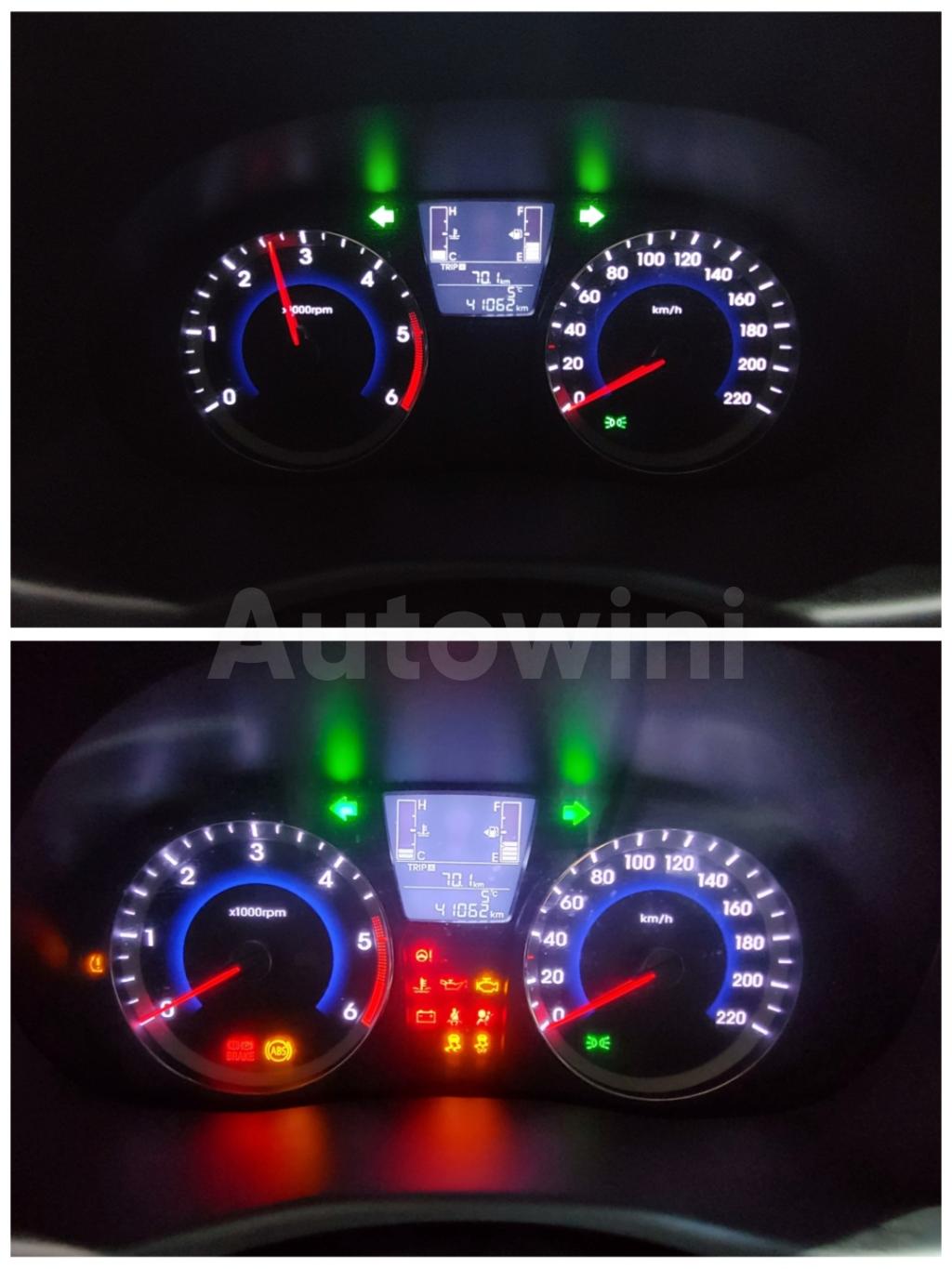 2017 HYUNDAI ACCENT  MANEUAL/ 5 SEATES /ABS - 38
