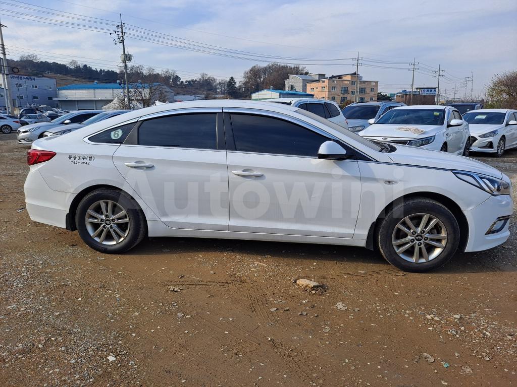 KMHE341DBJA430469 2018 HYUNDAI LF SONATA LPG TAXI/EV/VENT/HEAT SEAT-2