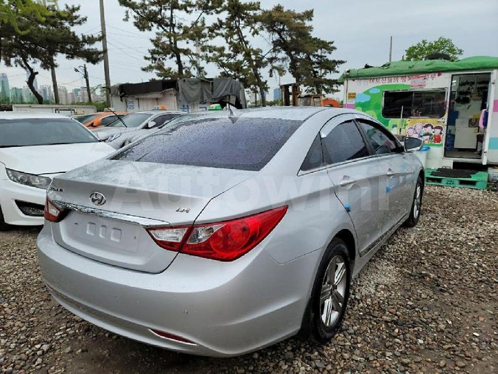 KMHEC41LBEA602770 2013 HYUNDAI YF SONATA NO ACCIDENTI GOOD PRICE-4