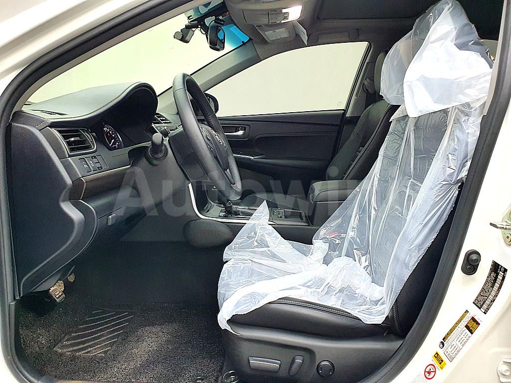 2017 TOYOTA  CAMRY 2.5 XLE - 8
